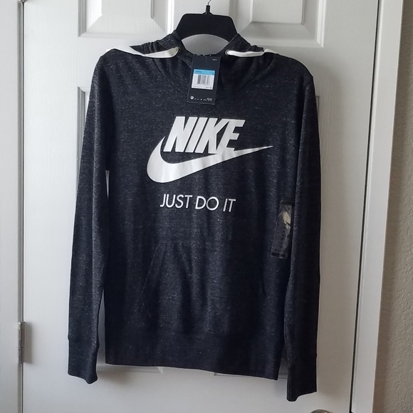 Nike Tops - NWT Women Nike Hoodie